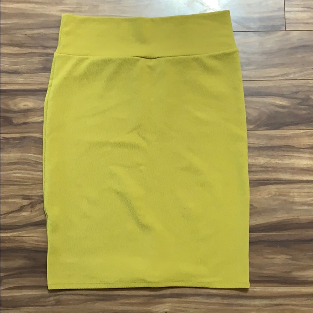 Large mustard Lularoe Cassie pencil skirt